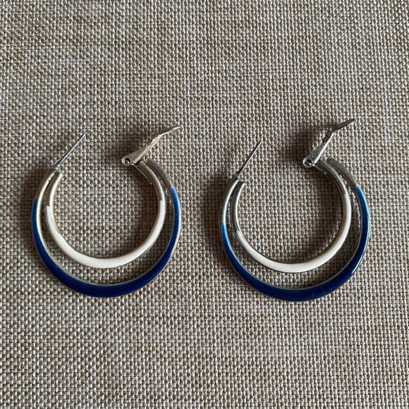 Retro Hoop Earrings - Picture 3 of 5